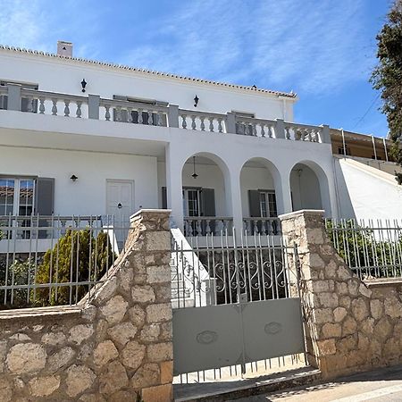 The Elegant Summer House Spetses Town Екстер'єр фото